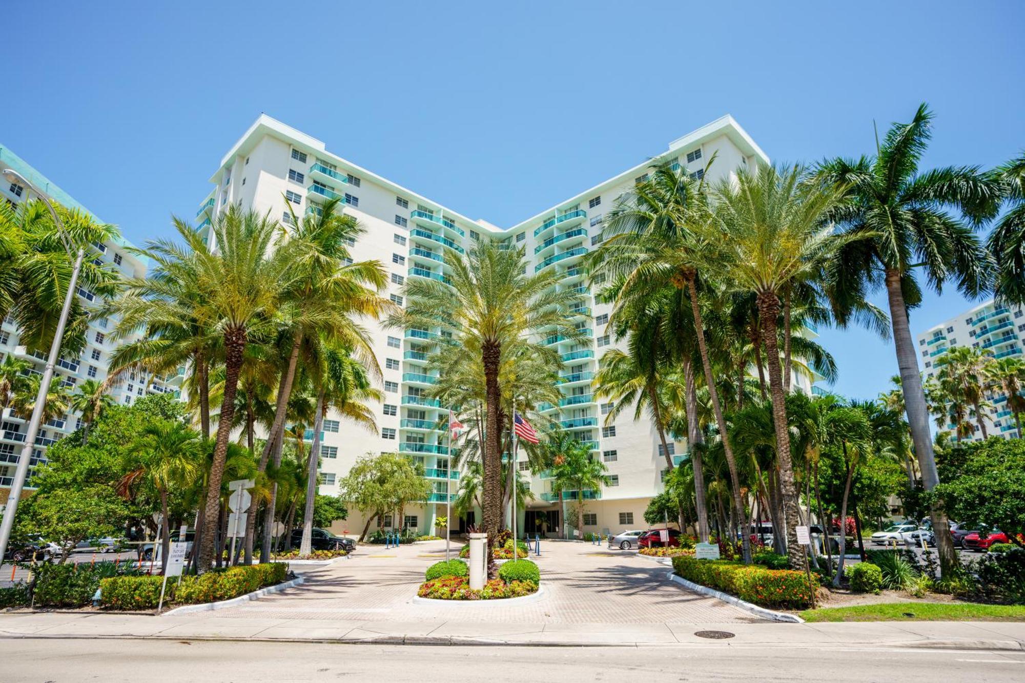 Modern 1 Bdr Oceanview With Direct Beach Access! Холивуд Екстериор снимка
