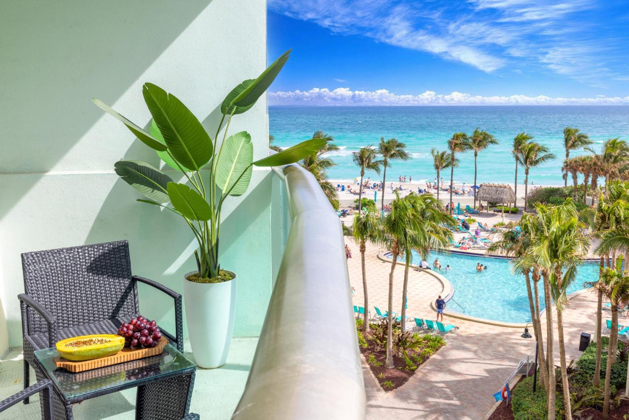 Modern 1 Bdr Oceanview With Direct Beach Access! Холивуд Екстериор снимка